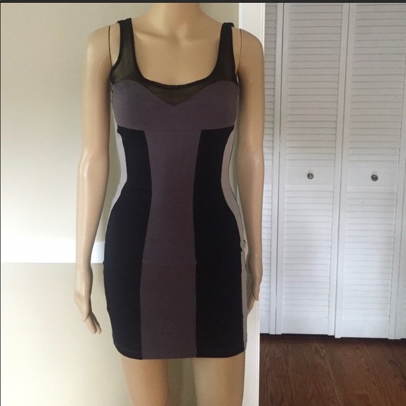 Dress - Picture 2 of 4